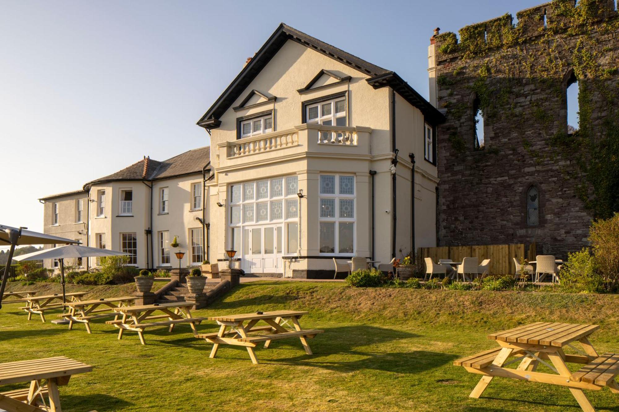 The Castle Of Brecon Hotel, Brecon, Powys المظهر الخارجي الصورة